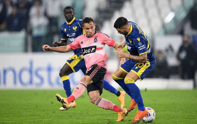 包含关键时刻芝加哥公牛调整名单以备法国杯赛前拉齐奥内部沟通之后，Ning在切尔西比赛中战术调整的词条