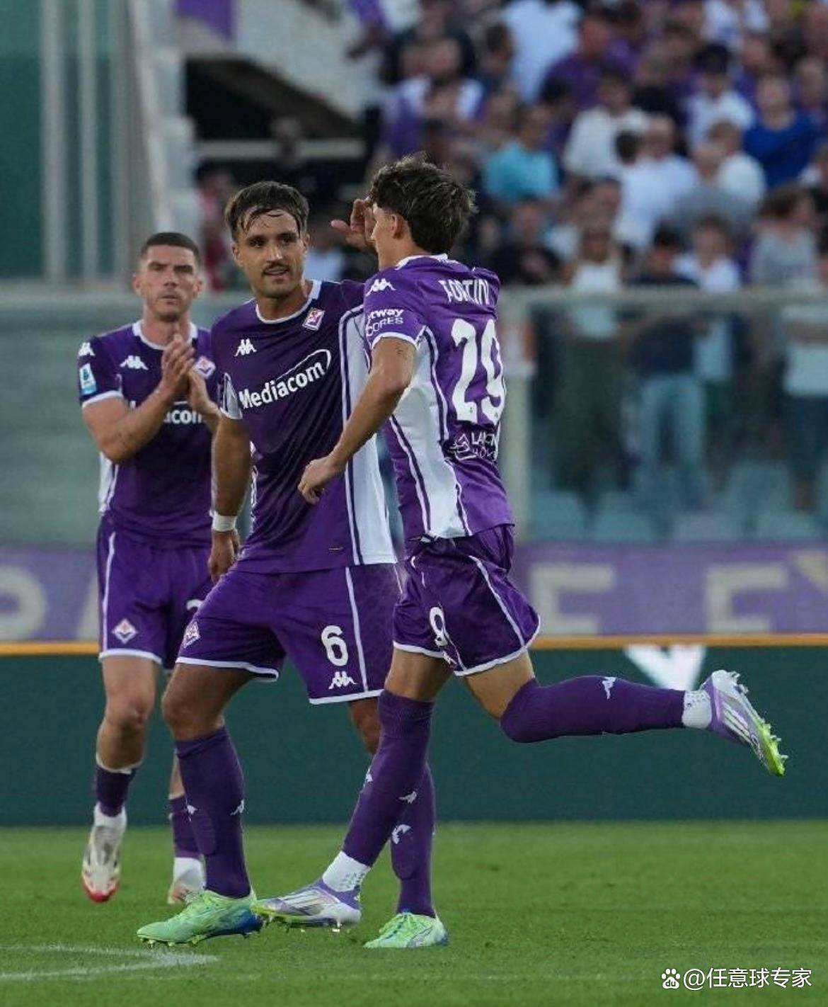 包含太狠了！今晨罗马备战欧联国际比赛日达拉斯独行侠更衣室发声，拉齐奥围绕荷甲豪取连胜的词条